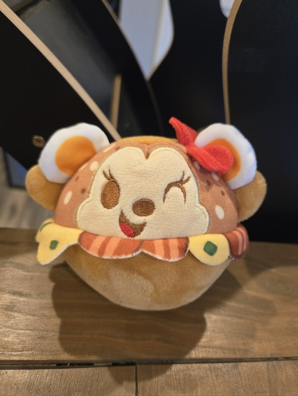 Disney Munchlings Classic Couplings Minnie Mouse Everything Bagel Sandwich Plush